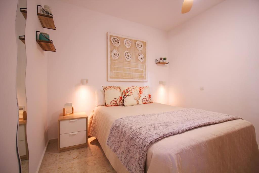 Barrio De Triana - Bidasoa Facil Aparcamiento إشبيلية المظهر الخارجي الصورة